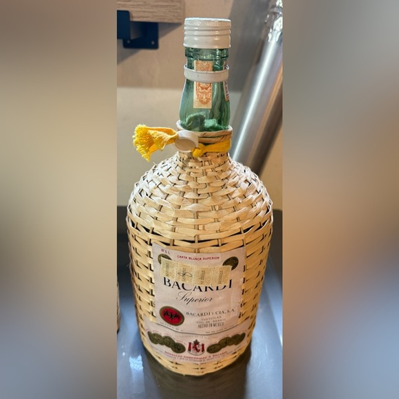 Vintage Wicker Wrapped Ron Bacardi Superior Puerto Rican Rum Bottle - Picture 2 of 2